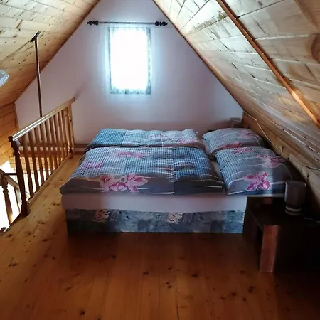 Rekreacni U Hamerskeho Potoka Rodvínov
